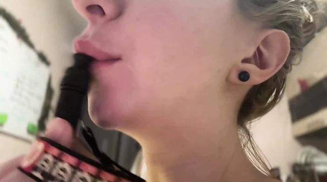 Smoke Big Lips Spitting