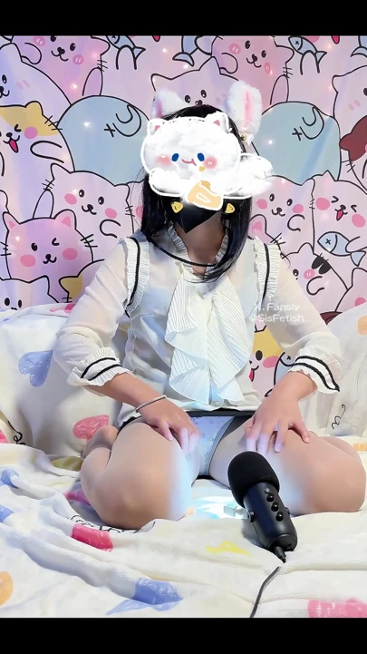 Asmr的轻柔摩擦，诱惑你进入甜美的梦想