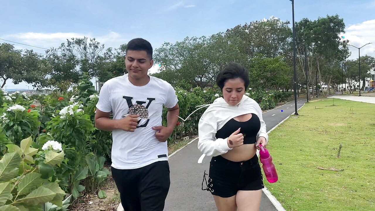 I'm Going to Jog with My Stepsister to Distract Us and Convince Her to Go Home Taking of the Fact That We're Alone to Fuck