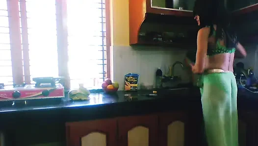 Utangaç kız porno denemek istiyor