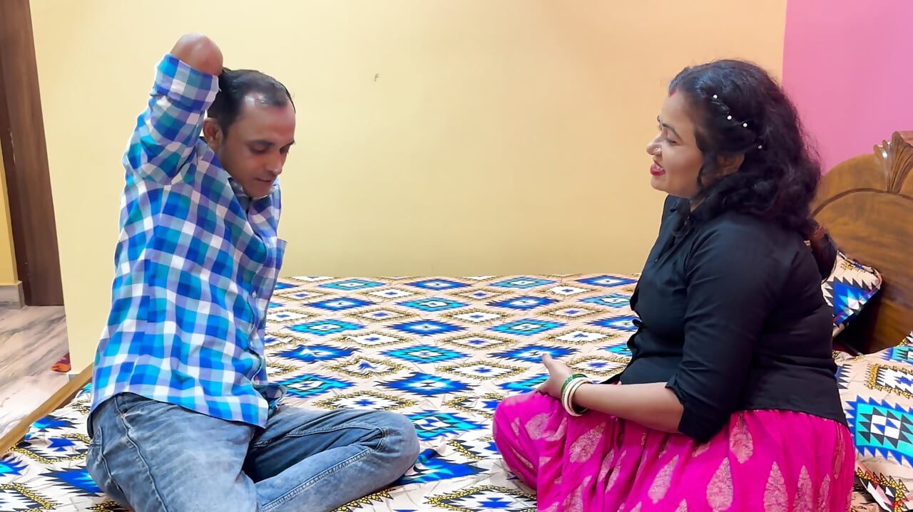 Big penis debour ji ne mouka milte he bhabi ko pussy main kiya ungli or bhabi ne pilia pussy ros