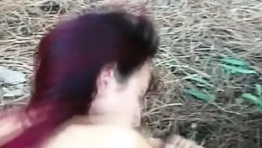 Cewek imut hot lagi asik nikmatin memek beceknya dientot habis-habisan sama tiang besar