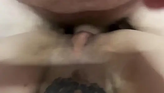 Stiefmutter bekommt schwanz in der mittagspause