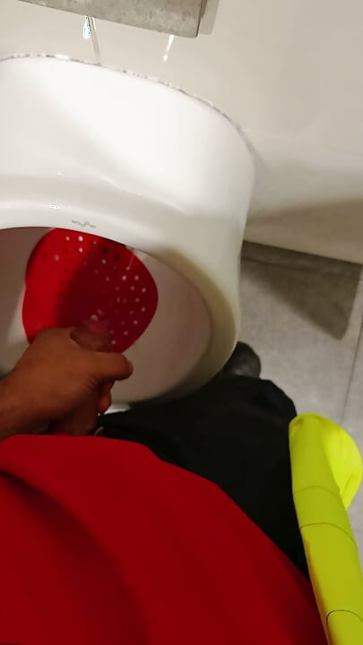 Ja, ich hab's in der Öffentlichkeit gemacht. Schick mir Wünsche!!