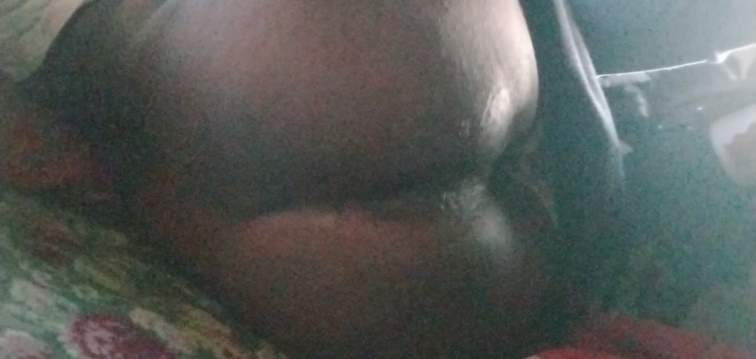 Brown boi luvs to tease that soft juicy booty