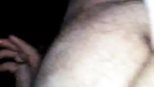 9,5 inç büyük bir yapay penis ile bekarete güle güle dedi