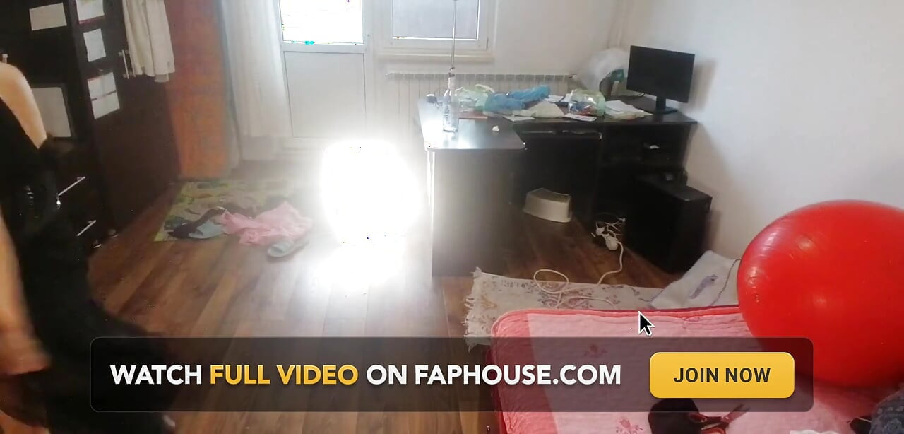 Amateur Woman Has Fun Trying on Clothes and Cutting Them