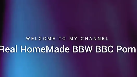 Cewek super semok ini lagi asik jilat memekku posisi 69 sambil dientot gaya doggy habis-habisan sama kontol raksasa pria kulit hitam