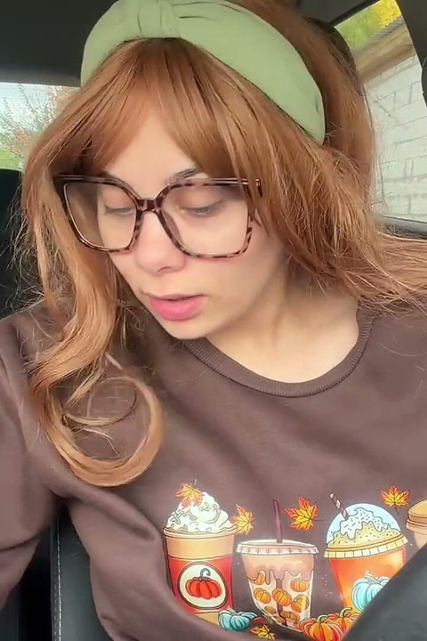 I Got Stuck in the Car, so to Keep From Getting Bored, I Masturbated-then I Got Caught and Quickly Finished
