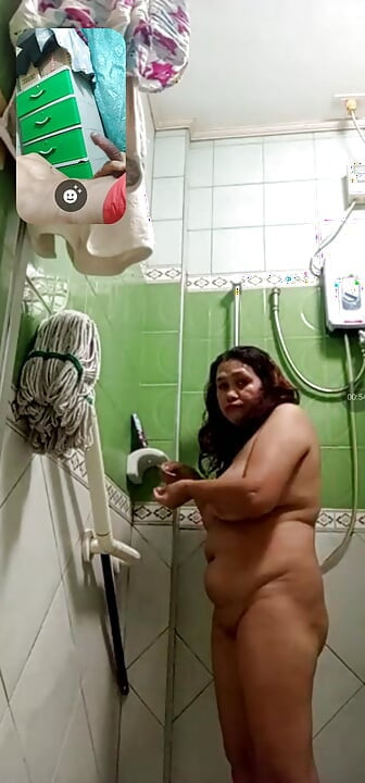 아침에 목욕하는 후장 보는 것만으로도