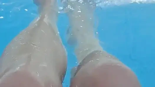 Seni elementime sokmama izin ver