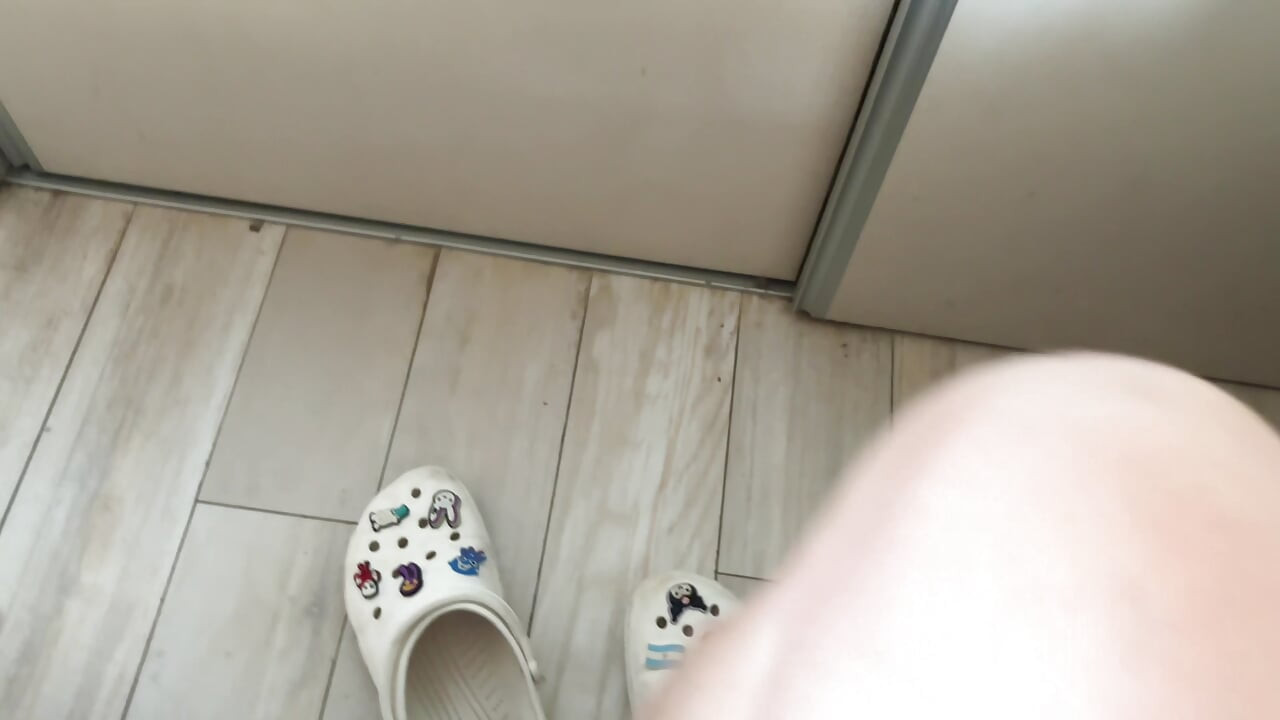 Golden Shower Blowjob Ends with a Messy Facial 4k