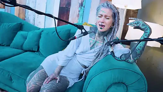 Aku lagi ngomongin tentang m - music - asmr podcast sfw lagi ngomongin cewek gotik bertato rambut gimbal