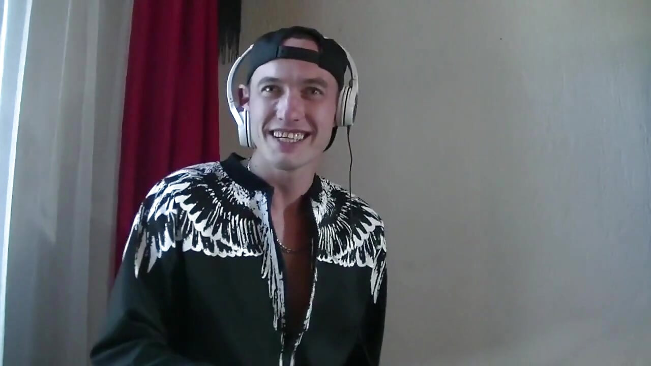 Шлюху Стюарта наполнил сливками французский абдулбой LUkas