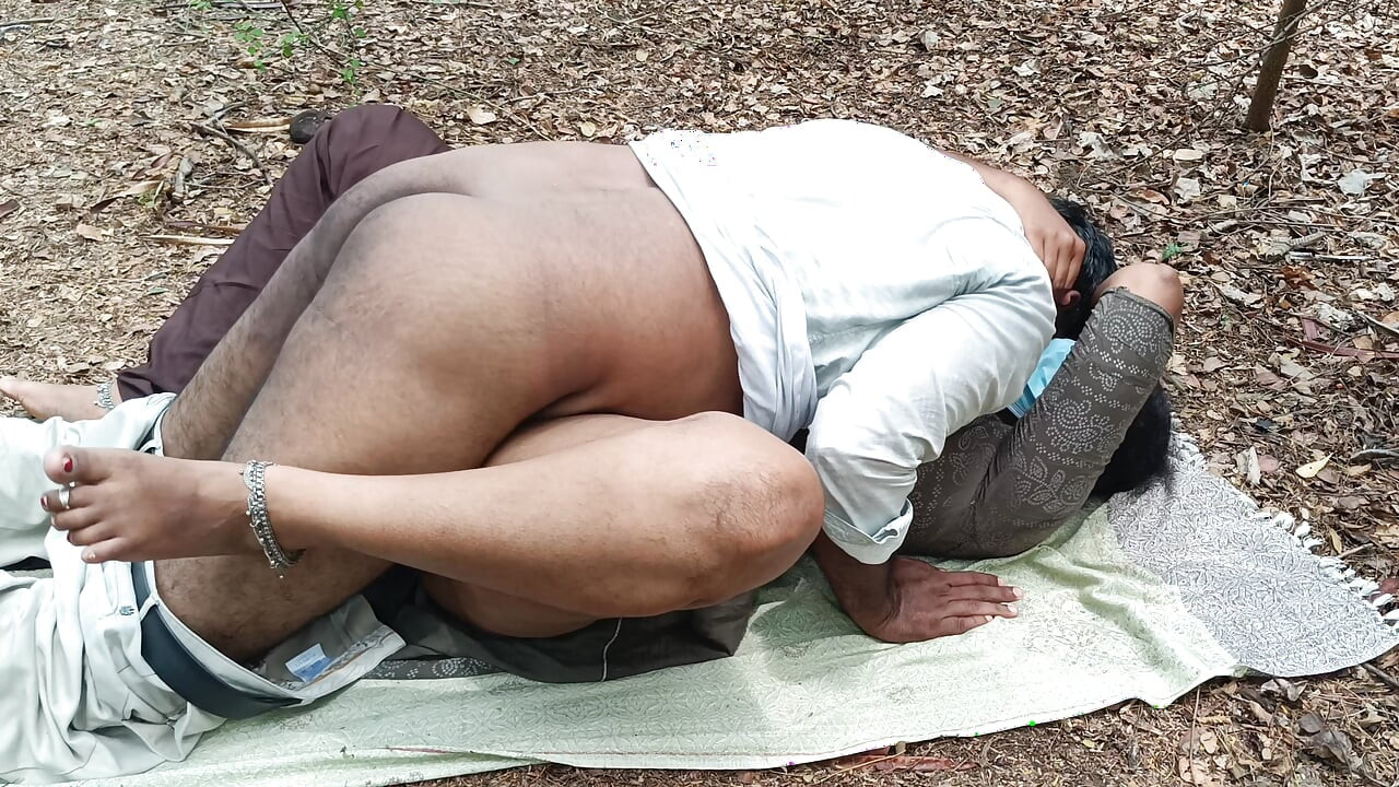 Hot fuck in Forest
