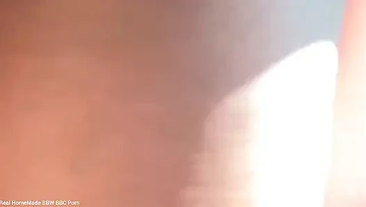 İngiliz iri güzel kadın derin domaltarak anal inleyerek orgazm oluyor