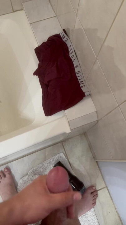 jerking off in shower in st Croix