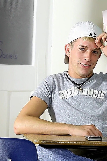 Party Guy Kayden Daniels Oozes Sex Appeal