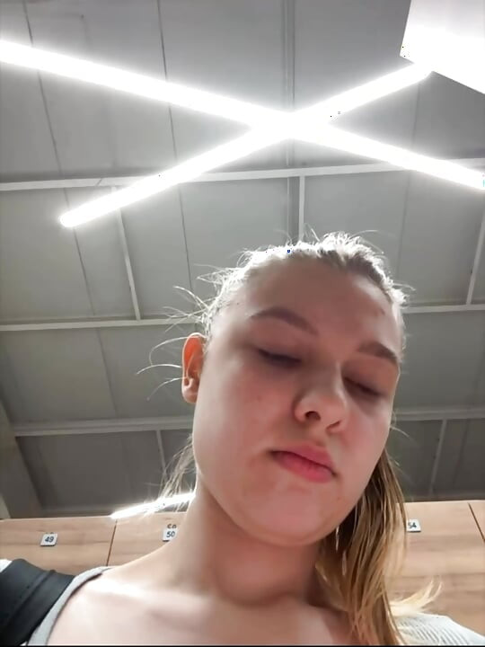 Masturbate in the Gym so Hard