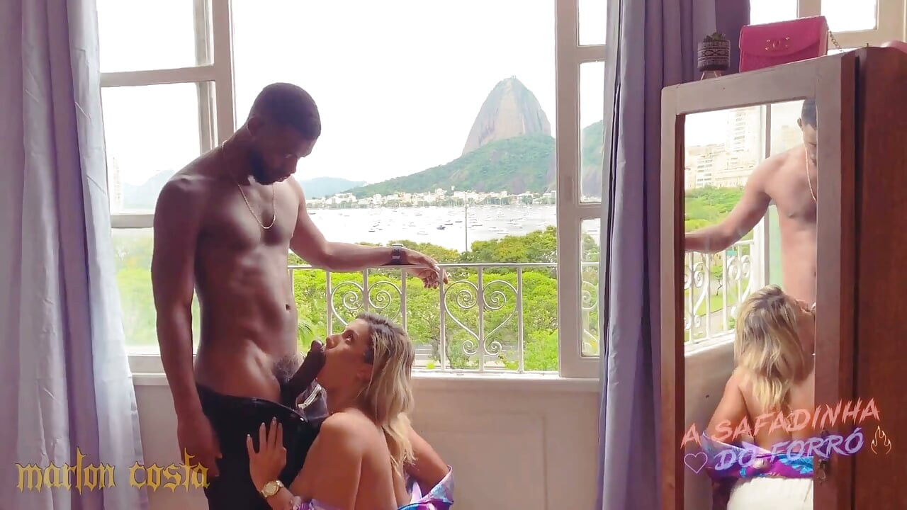 Sex in Rio De Janeiro: BBC Cumming in Trans Face