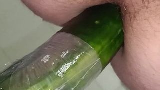 Komkommer gaat anaal