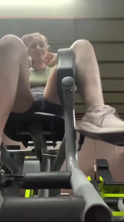 Public fucking in the gym jucielussie | Clip 1