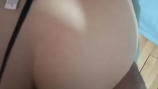 Üvey annemin evinde hamile karımı götten sikmek zorunda kaldım
