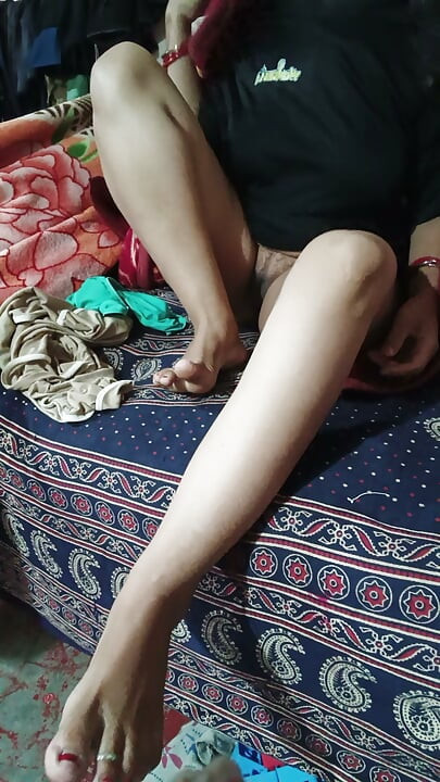 VIDEO EMPEZÓ METIÉNDOLE UNA BERENJENA EN EL COÑO