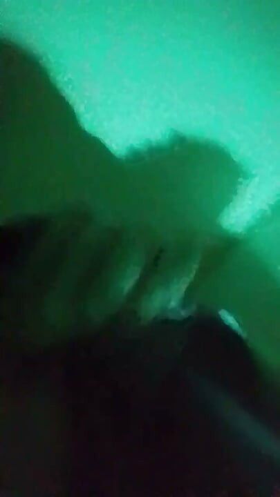 Ang malambot kong puwit at titi ay hindi pa nilabasan