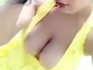 Girl show big boob
