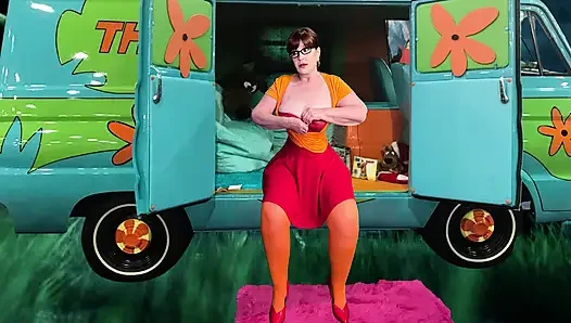 Nenek velma dinkley: fingering memek, jilat memek dan orgasme posisi misionaris! 8623fap
