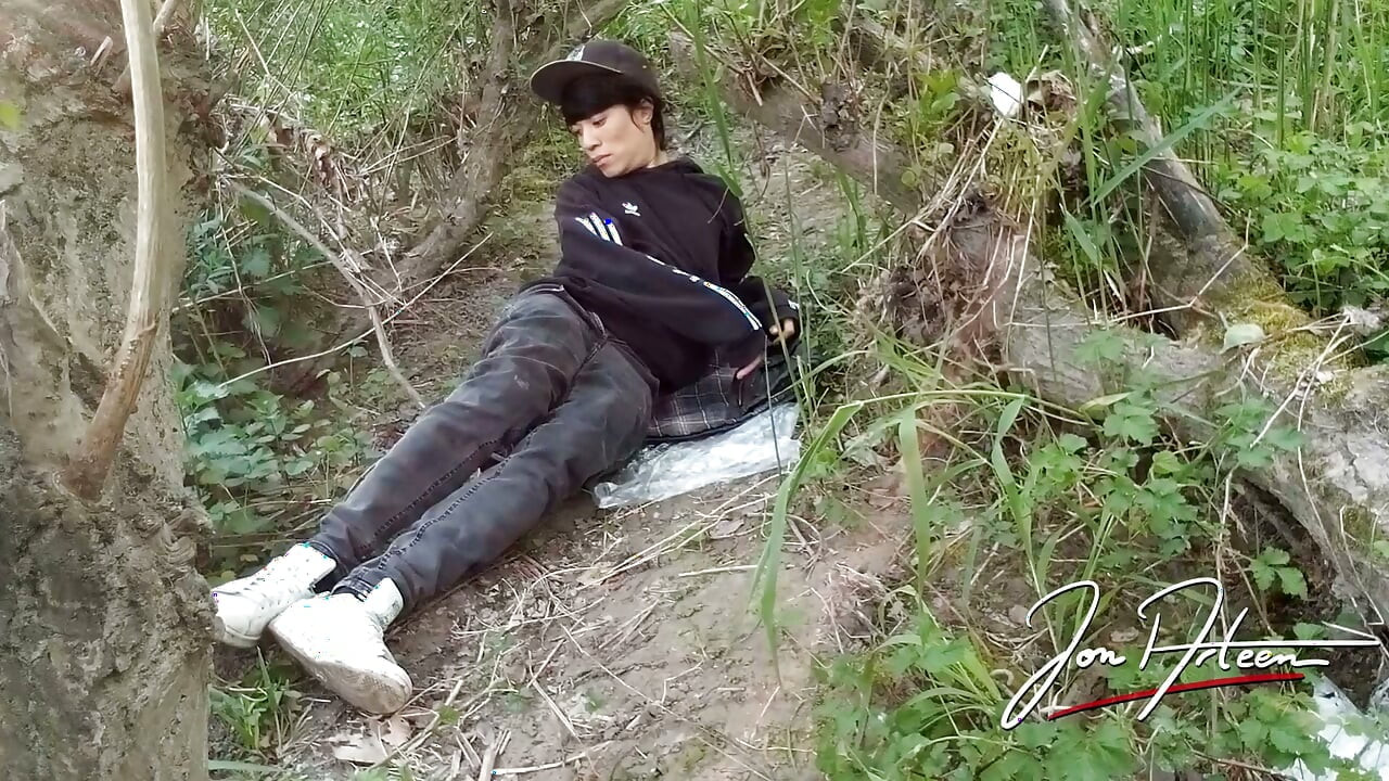 Gay boy Jon Arteen freeballing showing his dick and naked ass outdoor