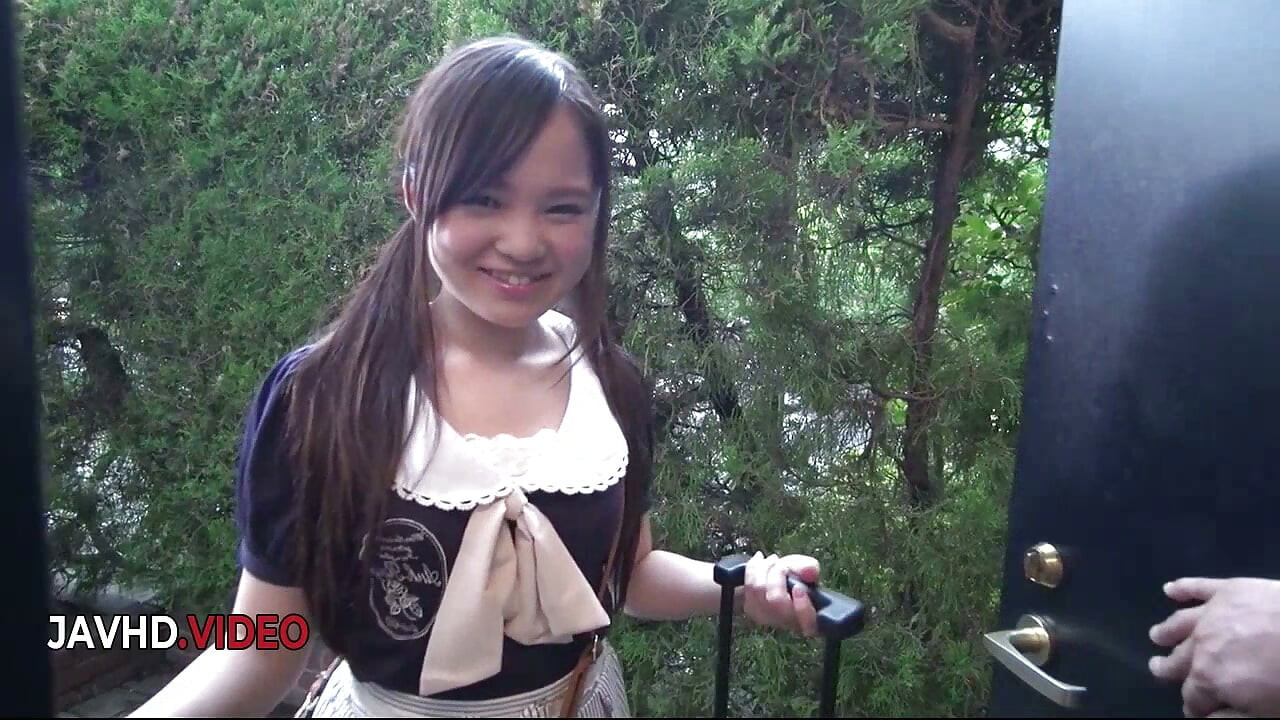 POV Asian Amateur Risa Oomomo Takes Cock and Swallows