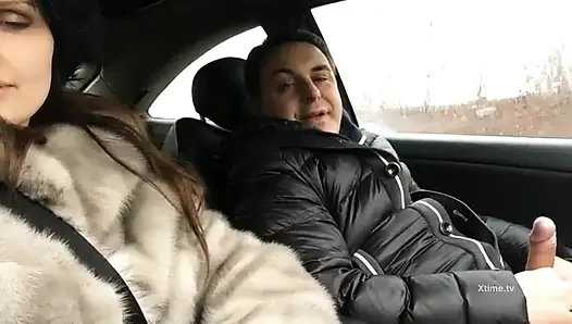 Road trip for Diva Del Tubo and Andrea Dipre jerking off his cock behind...