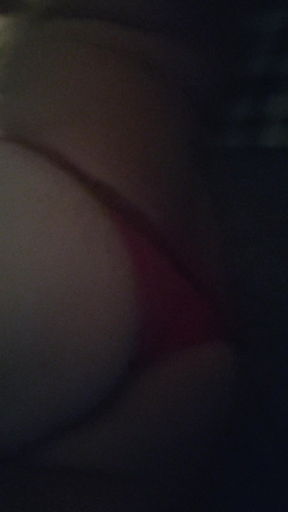 just moving my booty around enjoy