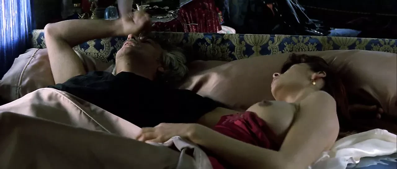 Mathilda May - ''La teta y la luna''