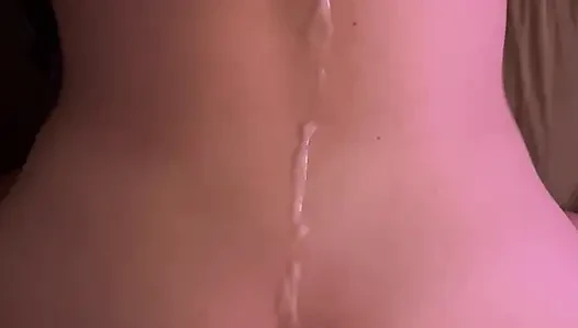 Раком в любительском видео от первого лица! Несколько камшотов на мою спину и задницу