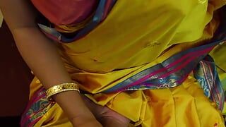 Indische tante mit dickem arsch fickt doggystyle