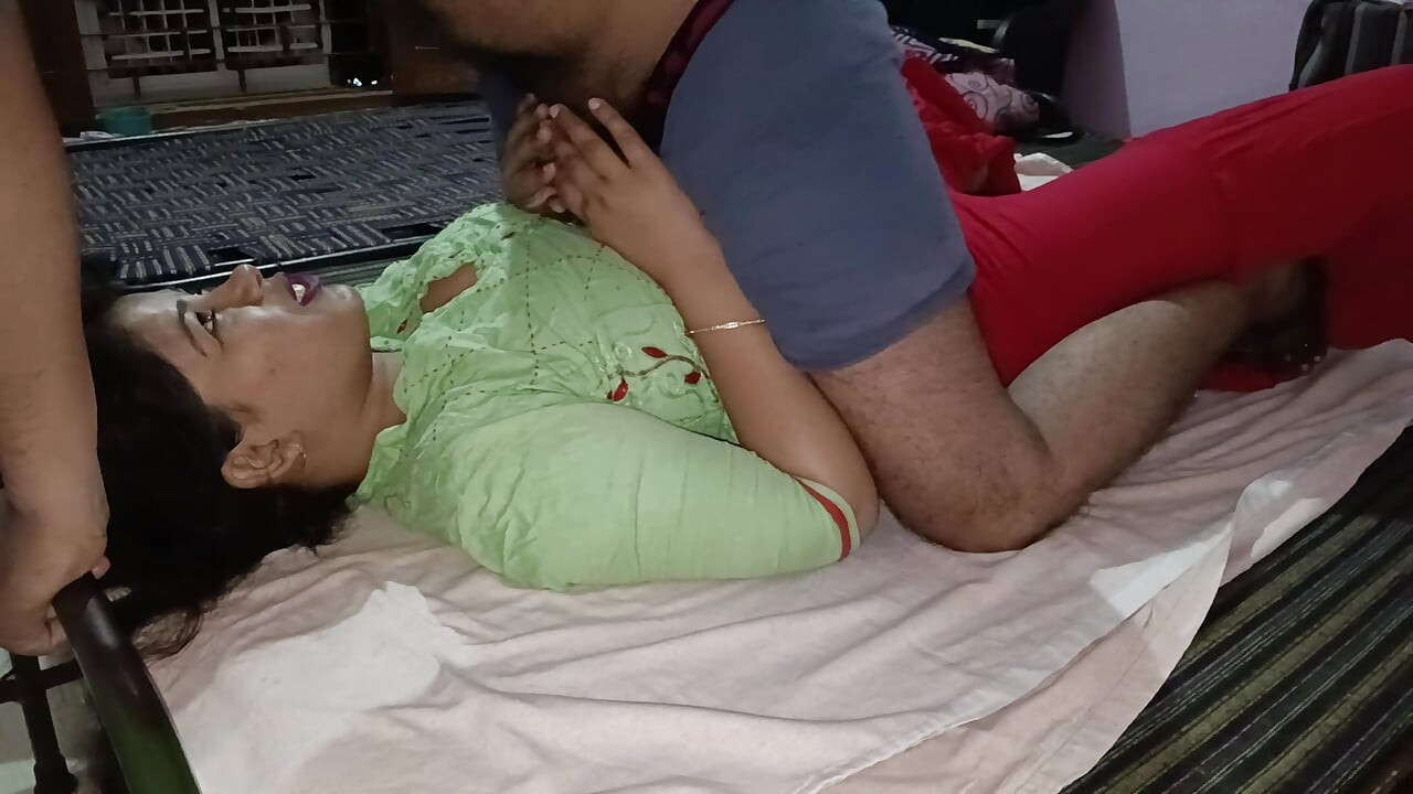 Cheating Wife Gets Caught & Threesomed HINDI AUDIO