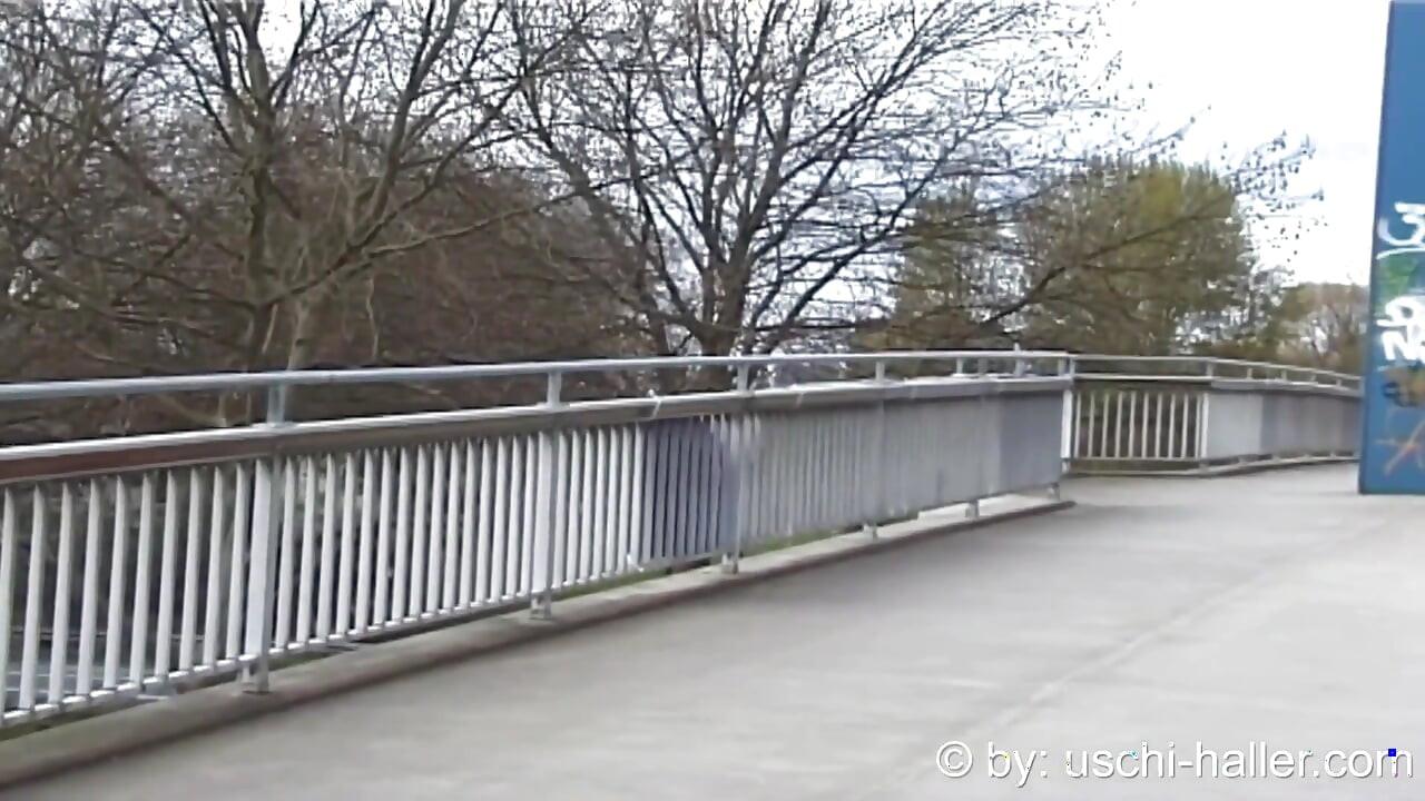 Amateur cum & pee gangbang party with milf Marina Montana & 25 boys