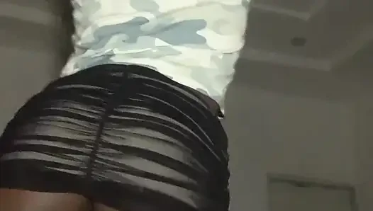 Browngurl234 catches the attention of her fans showing of her dance moves