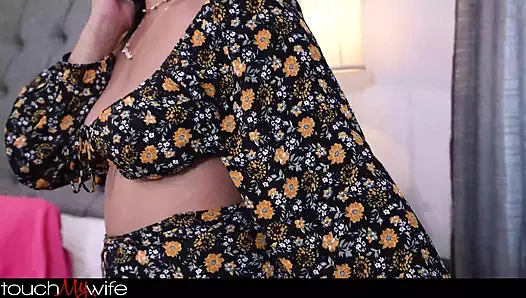 TouchMyWife - devote latina-ehefrau nimmt bbc - sophia leone