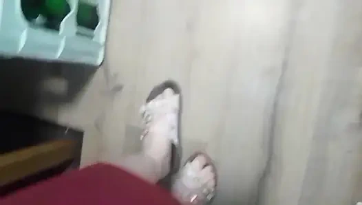 Yıpranmış Birkenstock ayakkabıları