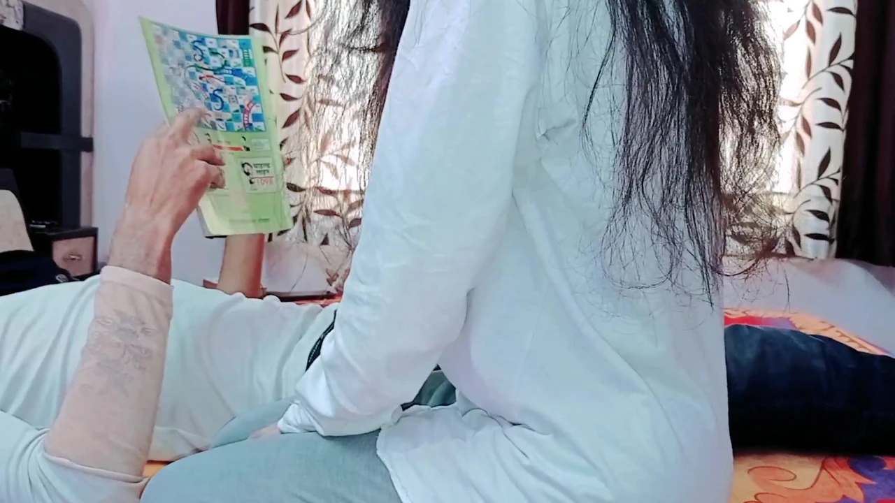 继妹ne kiya chote bhai ko sex krne ke liye tyar完整的印地语性爱chudayi 4k视频，带有印地语的肮脏音频