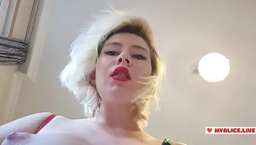 Kadın egemenliği amına tapma - ben ıslak amımı ağzına öğüterken kıpırdama