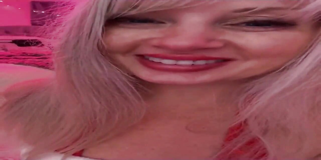 743612078274650112. mp4