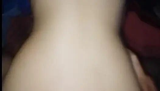 Bir arkadaşıyla evli güzel bir kadın