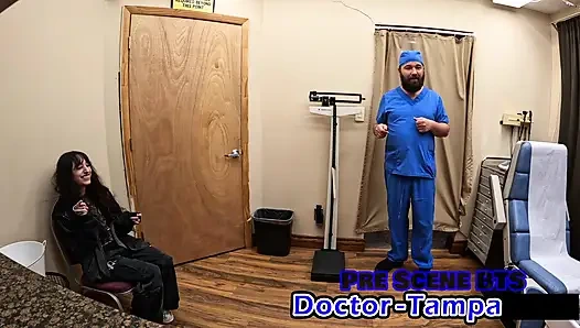 Dr Tampa - Alice Roses ilk jinekolog muayenesi