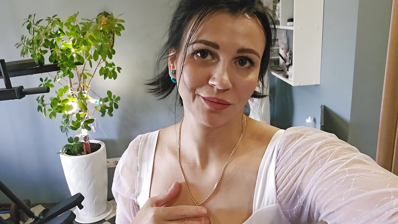 Лижи Мне Задницу И Получишь Повышение, Выбор За Тобой.