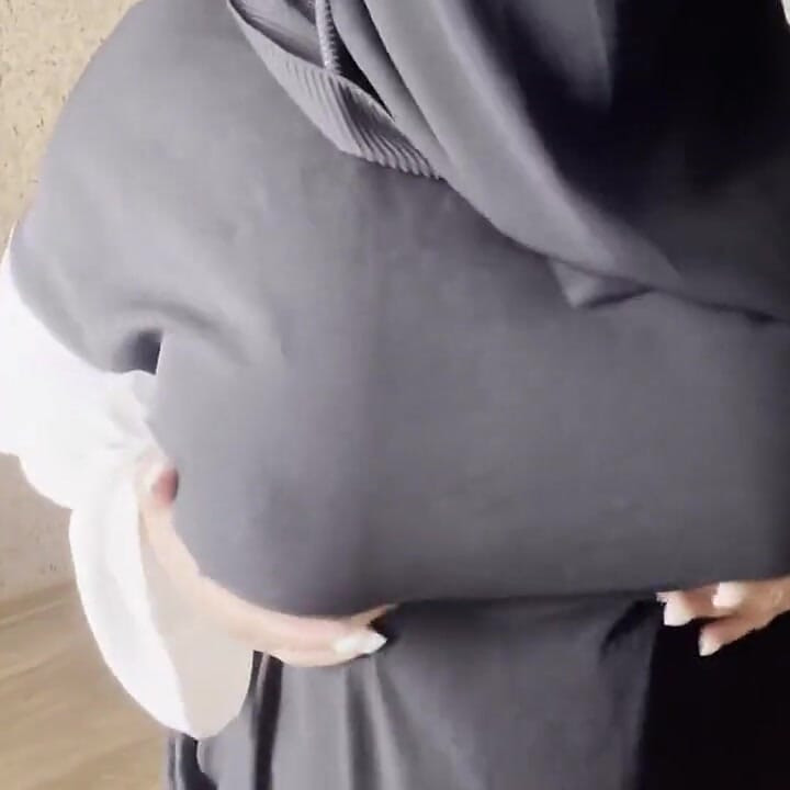 Muslimsk kvinna onanerar i hijab